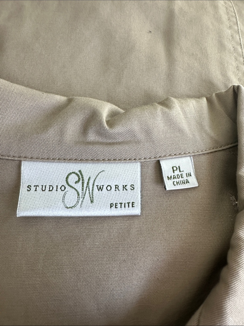 Lightweight Beige Utility Jacket - Picture 6 of 7